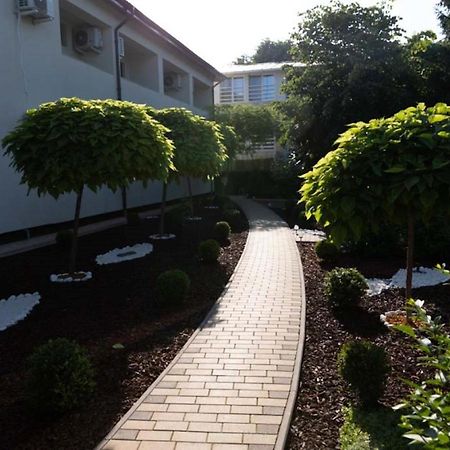 Anca Hotel Сатурн Екстериор снимка